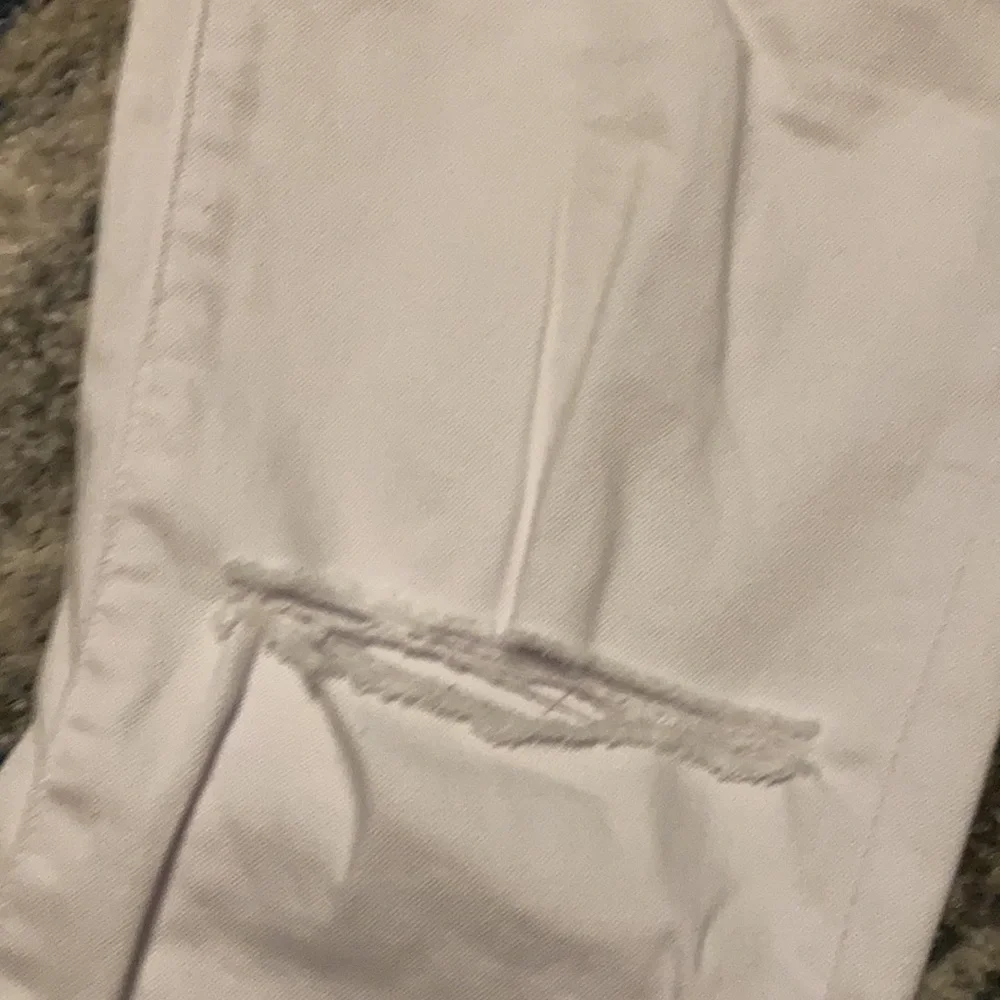 KanCan White Distressed Denim Jeans Size W11 29 - Picture 3 of 6